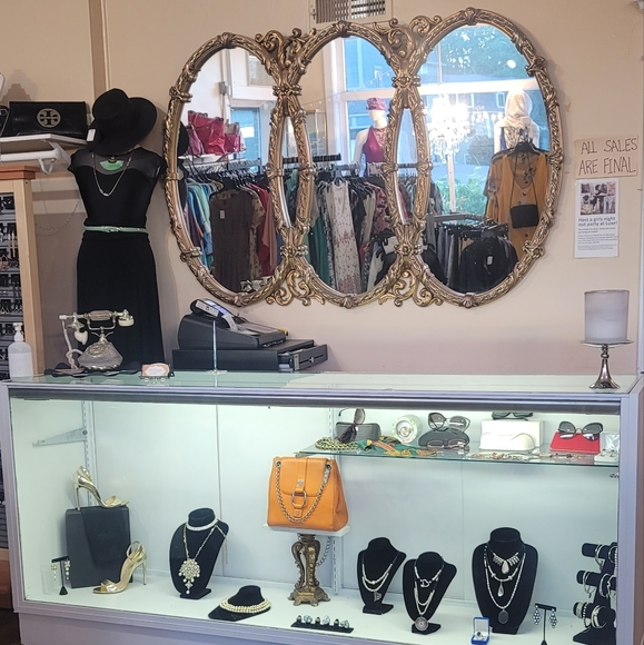 Luxe consignmet  376 pleasant st Northampton MA 01060 - Picture 8 of 12